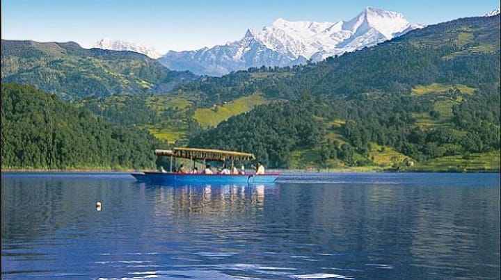 Natural beauty of Begnas lake