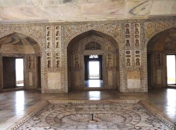 Interesting Palace of Agra Fort Sheesh Mahal